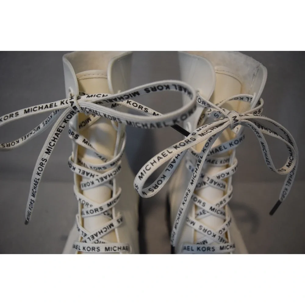 MICHAEL Michael Kors Women's Size 8 Montaigne‎ Rubber Laced Boots White